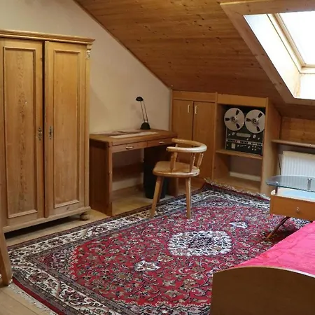 Weishaeupl Apartment