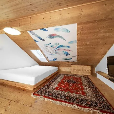Weishaeupl Apartment